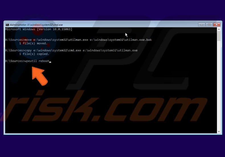Cómo restablecer la contraseña de Windows 10 con el disco de instalación usando el símbolo del sistema paso 4