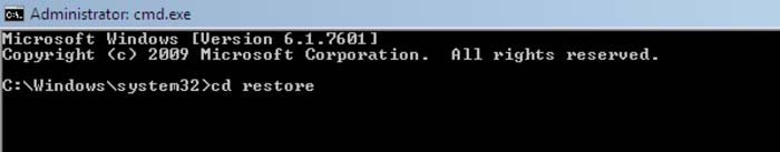 Restauración del sistema usando la línea de comandos, escriba cd restore