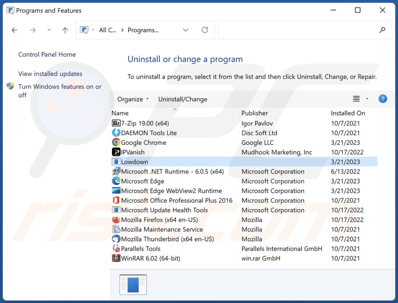 Desinstalación del adware Lowdown a través del Panel de Control